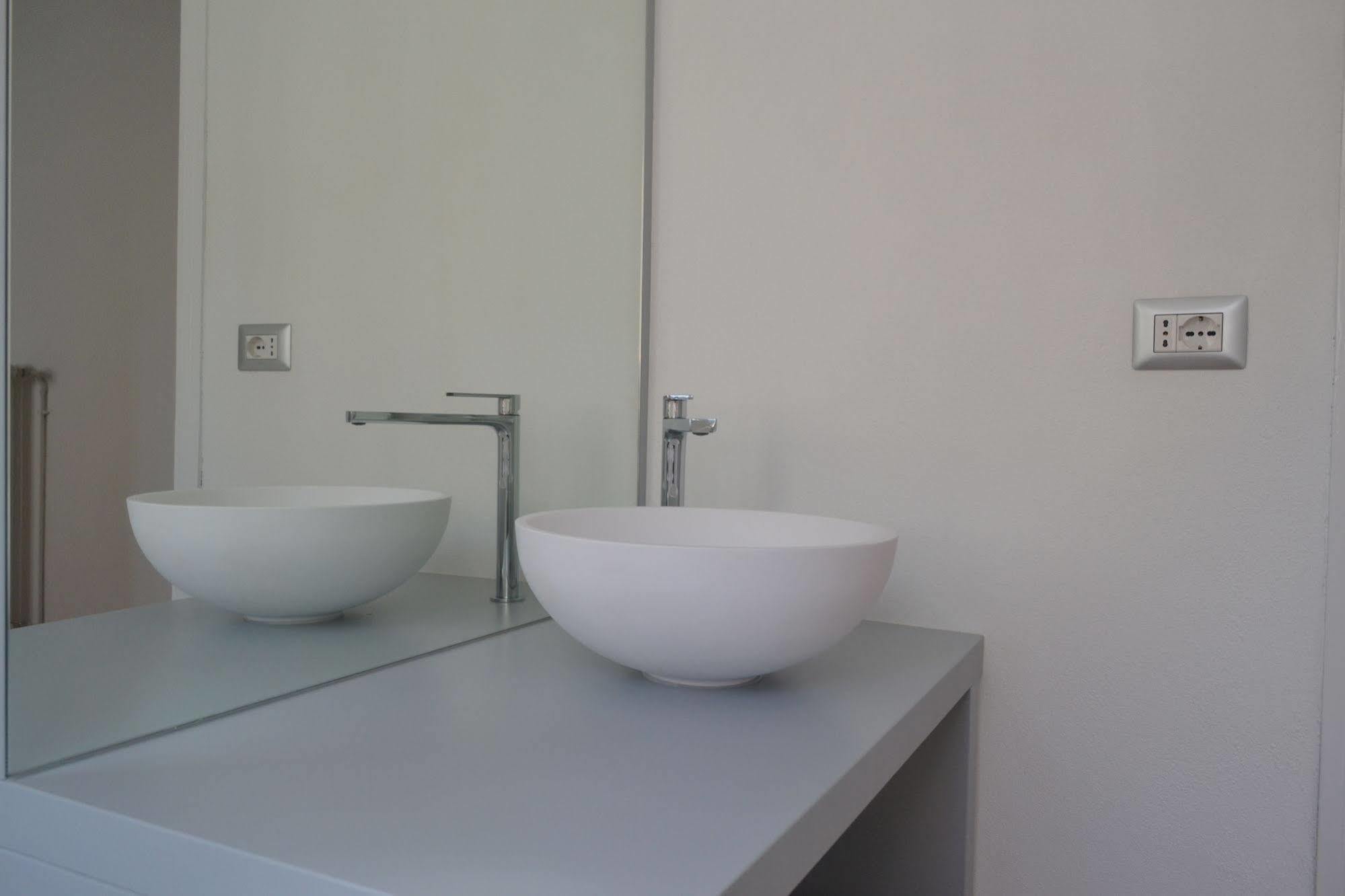Villa Nina Relais Boutique B&B Carate Urio Bagian luar foto