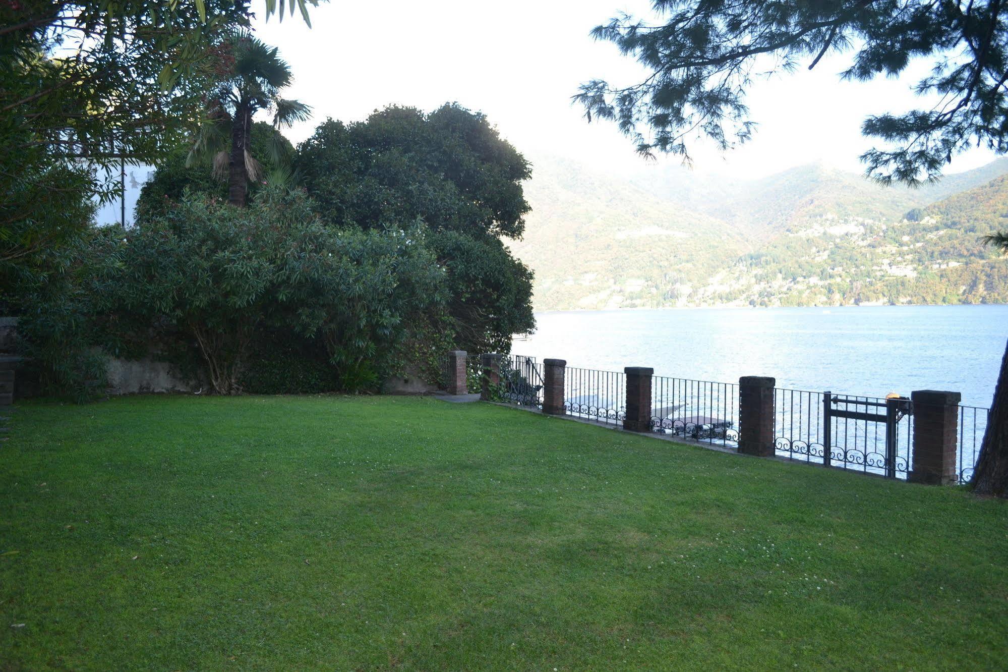 Villa Nina Relais Boutique B&B Carate Urio Bagian luar foto